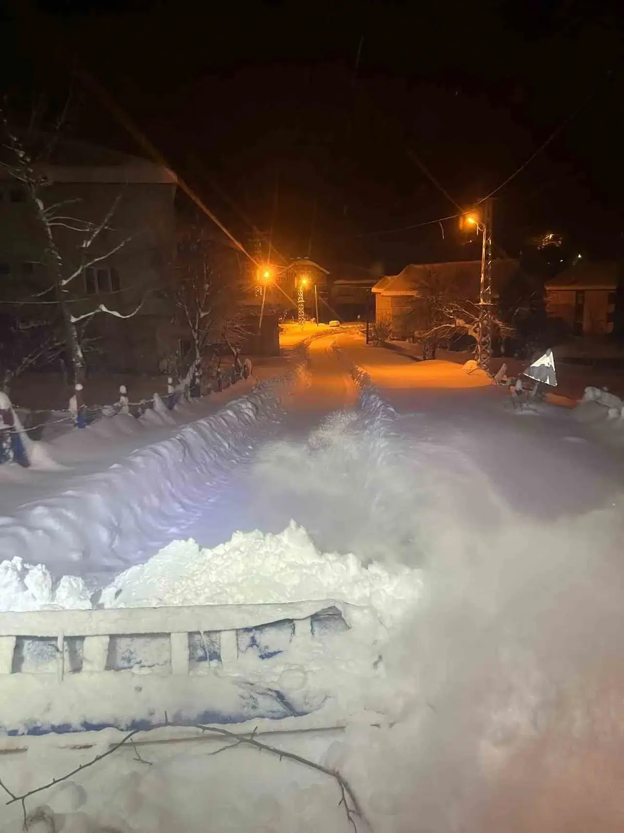 Zonguldak’ta Ulaşıma Kapanan 158 Köy Yolunu Açma Çalışmaları Sürüyor