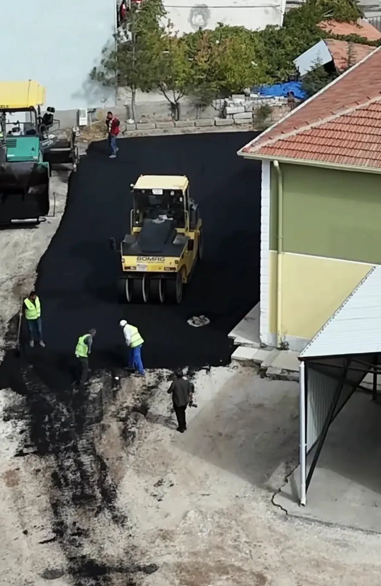 Sungurlu’da Adliye Binası Çevresine Asfalt