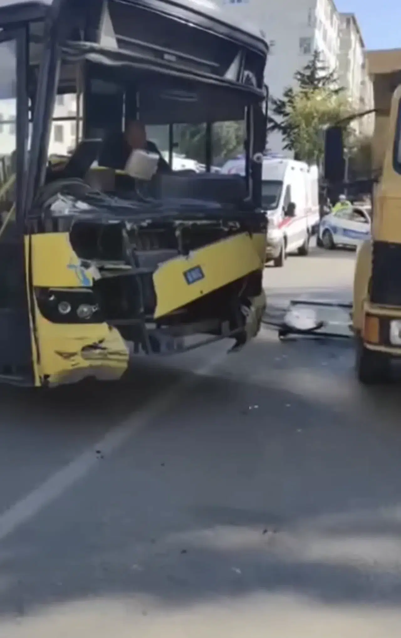 Tahtasız’dan, Kaza Yapan Öğrenciler İçin Geçmiş Olsun Paylaşımı