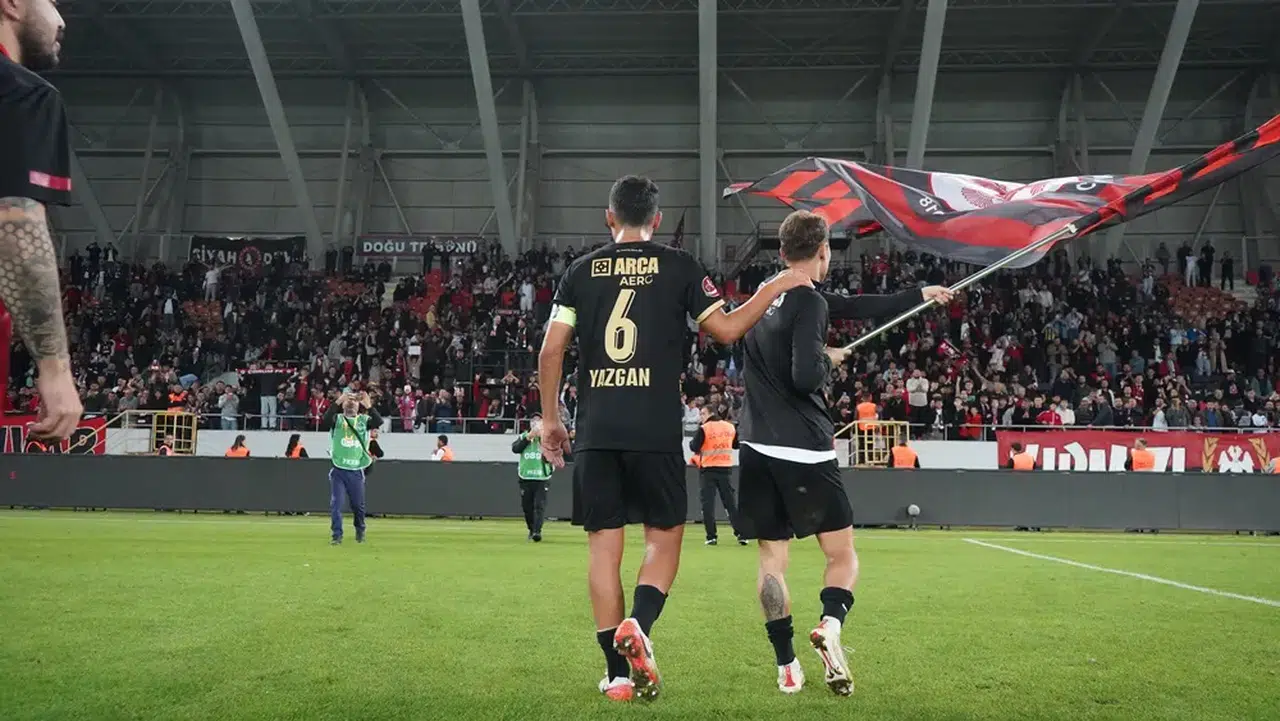 Kaptanlardan Umut Veren Poz!