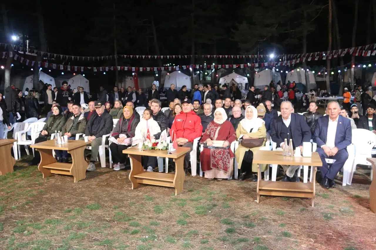 Amasya'da ÜNİ-DOKAP  Uluslararası Öğrenci Kampı başladı