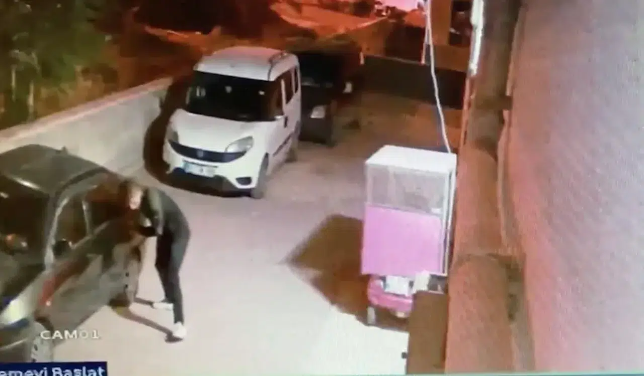 Park Halindeki Araçların Lastiklerini Tek Tek Patlattı