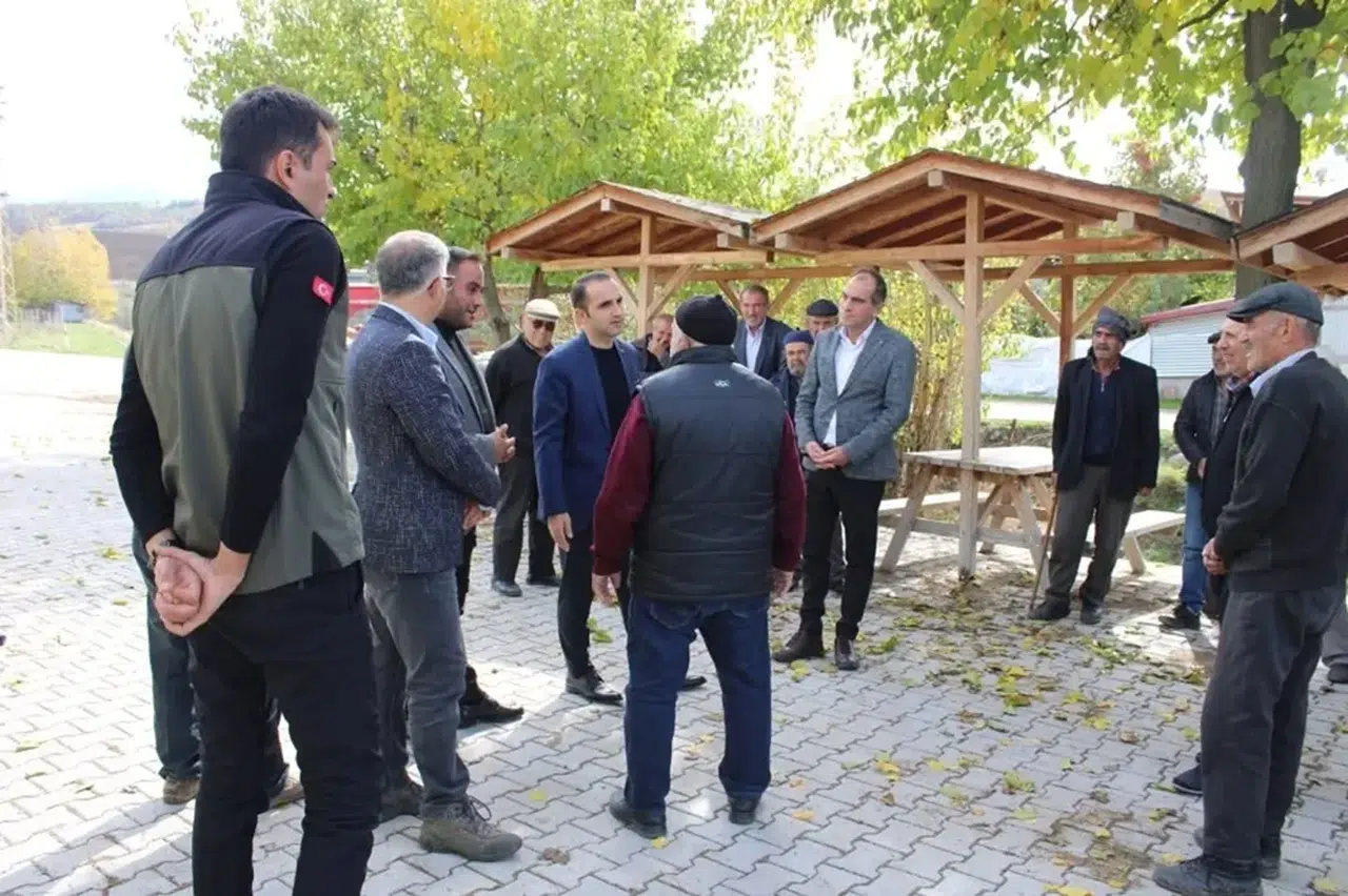 Pazar Onarıldı, Kaymakam İnceledi