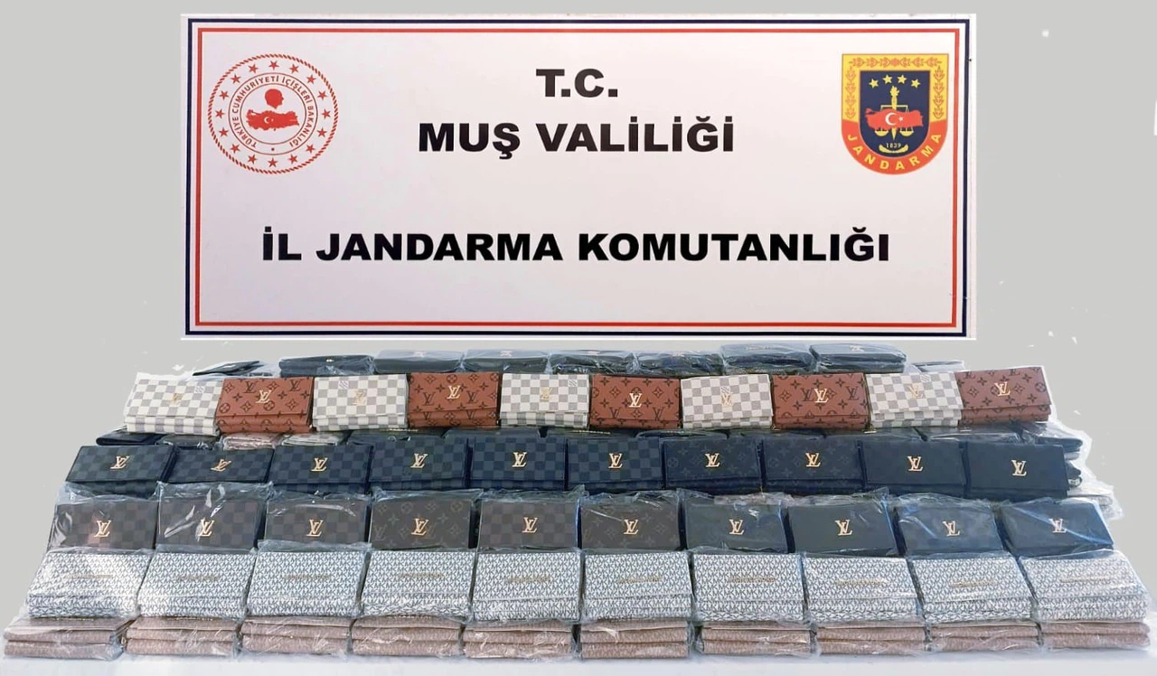 Muş’ta 1 milyon 220 bin liralık sahte cüzdan ele geçirildi