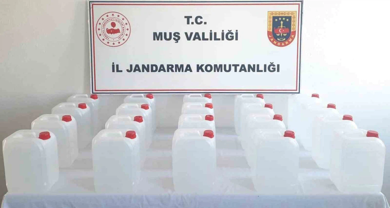 Muş’ta 100 litre etil alkol ele geçirildi