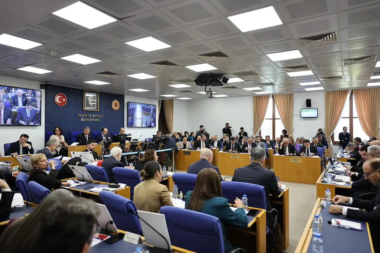 Tahtasız: Çocukların Kalbi Açlıktan ve Yoksulluktan Çarpıyor