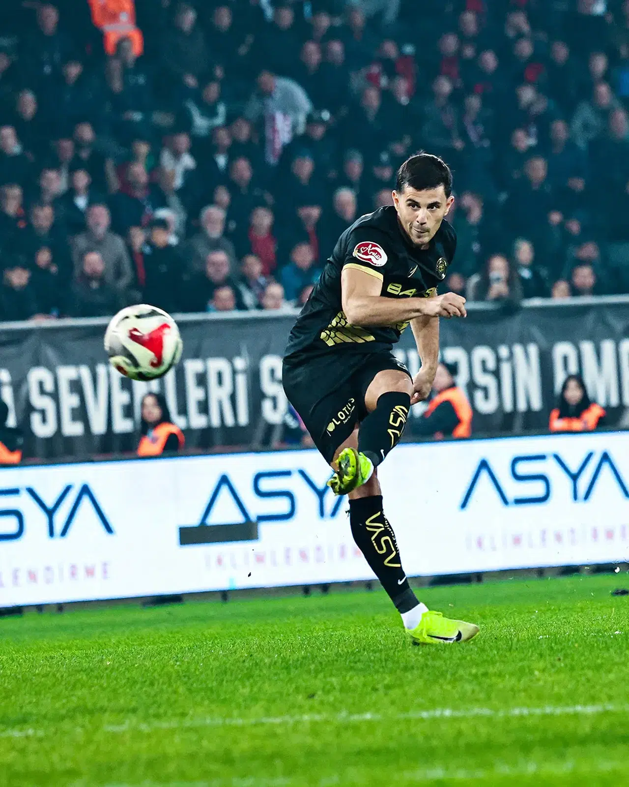 Geraldo’dan Sonra Aleksic de Sakatlar Listesinde