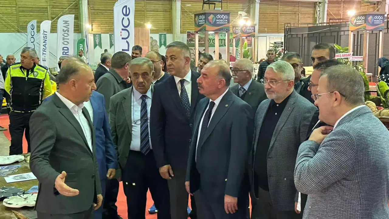 Tahtasız, Çorum Mobilya Fuarını Ziyaret Etti