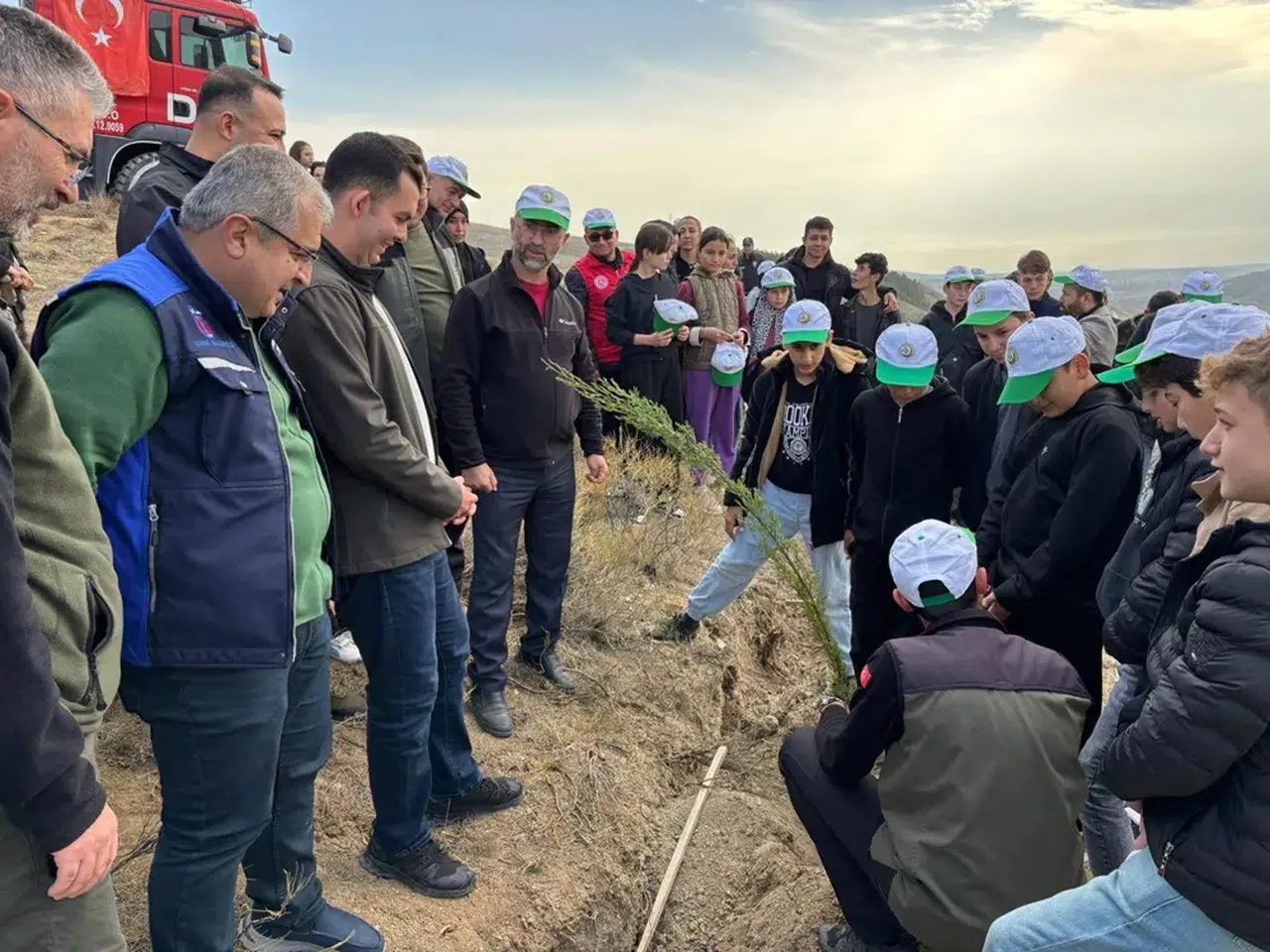 Bayat’ta Fidanlar Toprakla Buluştu