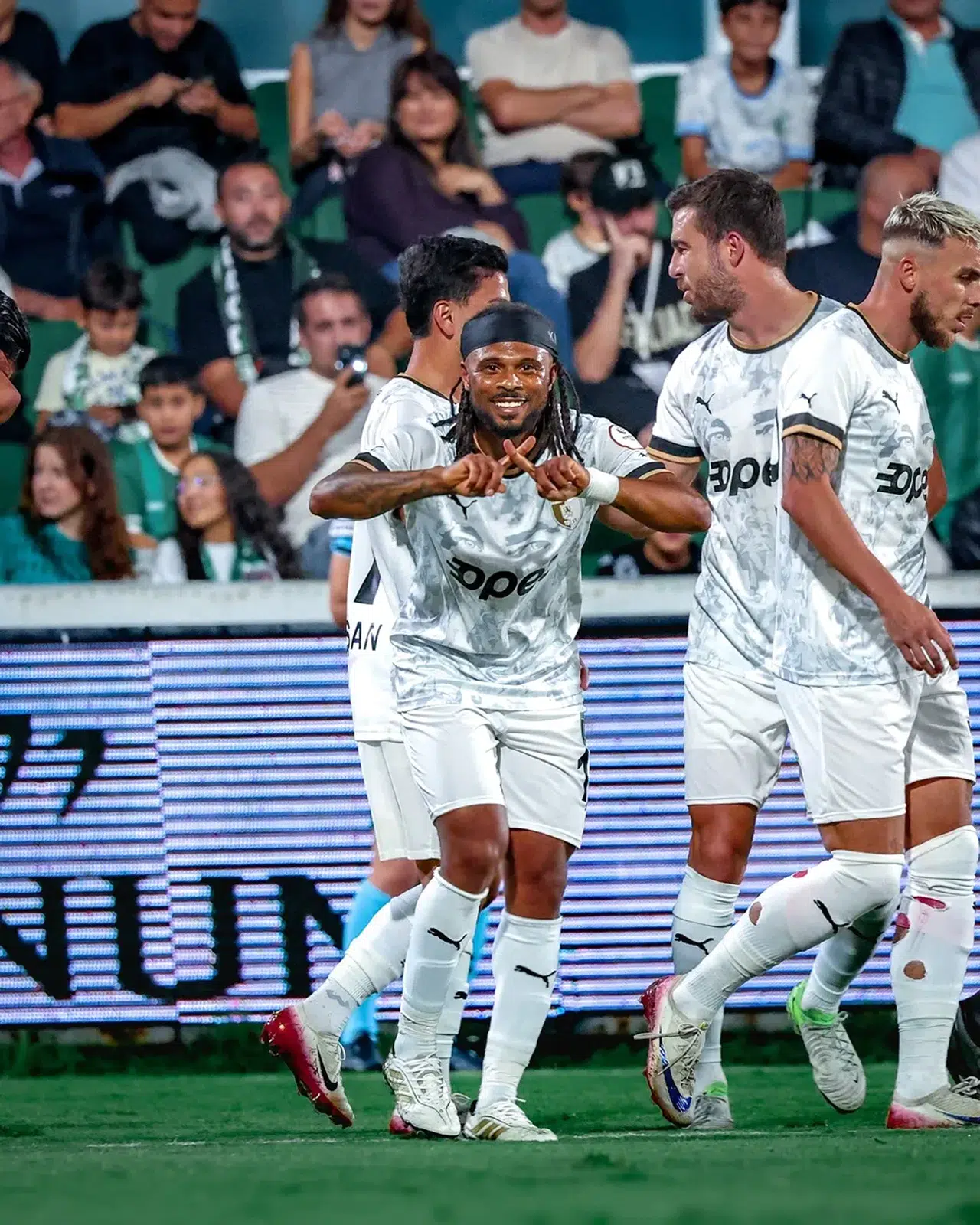 Ligin Kilit Pas Ustası Fredy