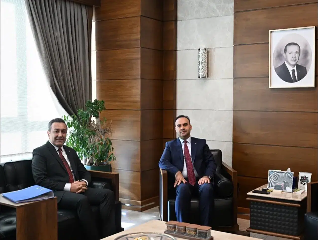 Sungurlu OSB İçin Bakan ile Görüştü