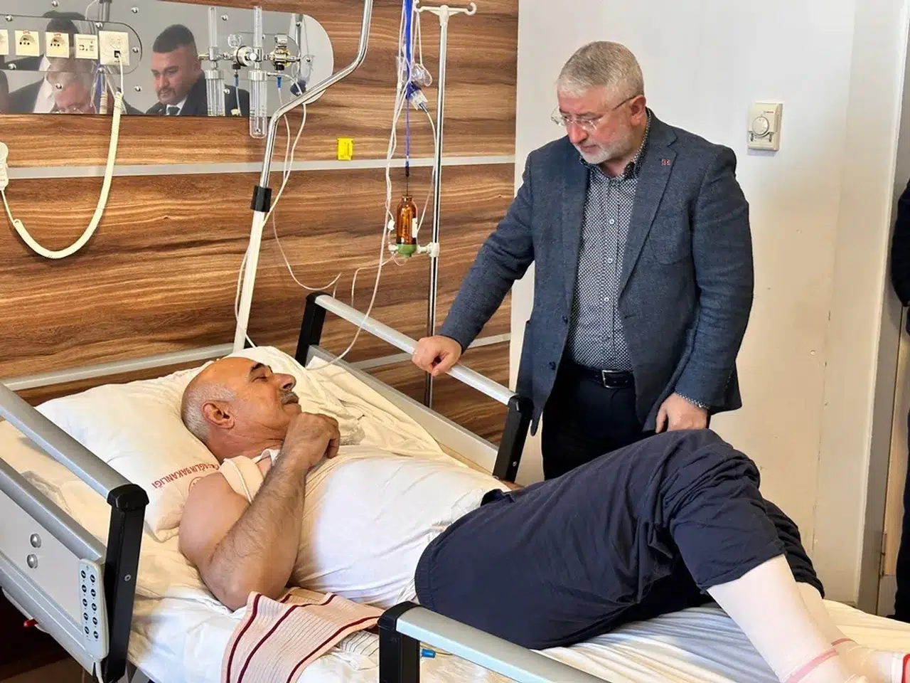 Aşgın’dan Kaza Geçiren Mevkidaşına Ziyaret