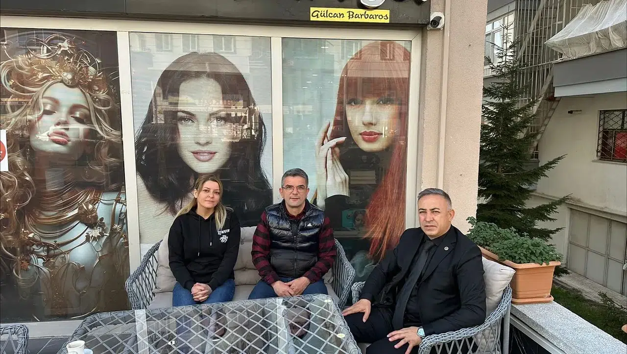 Tahtasız'dan ‘Askıda Kuaför’ Hizmetine Övgü