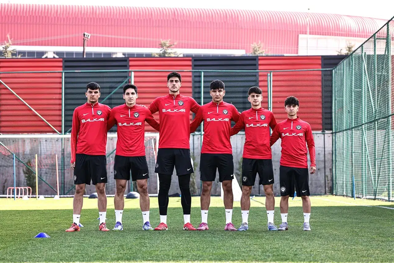 A Takıma Alt Yapıdan Takviye