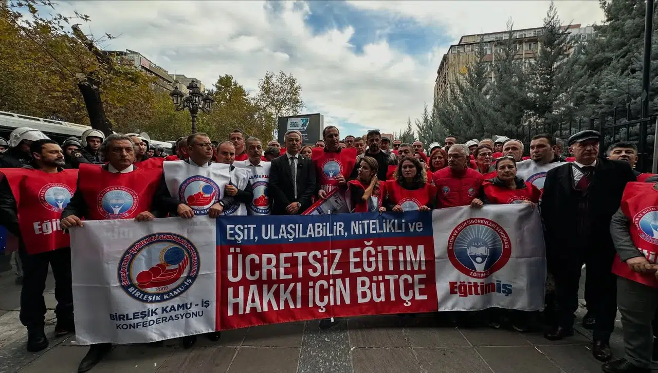 Tahtasız’dan Öğretmen Eylemine Destek