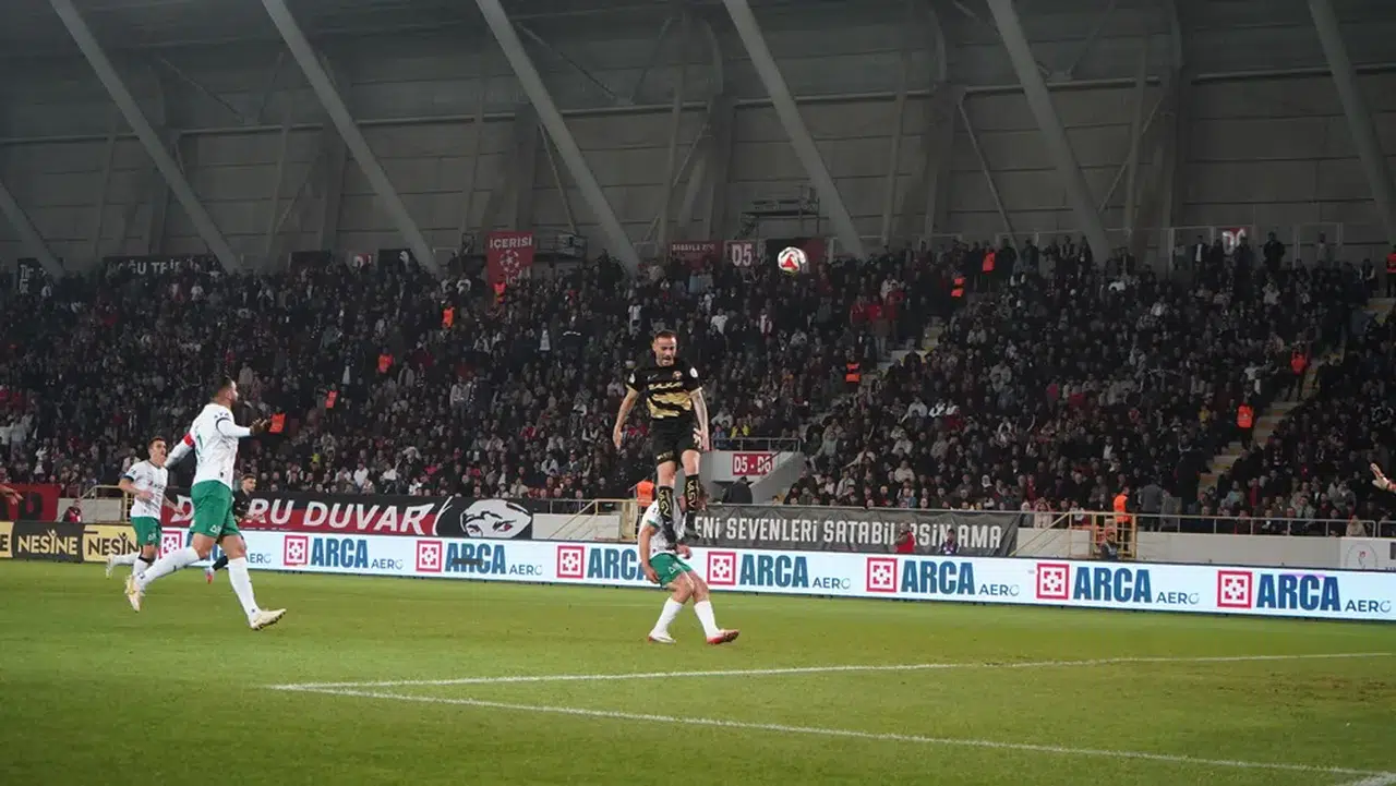 Yapay Zekalardan Üç Farklı Maç Tahmini