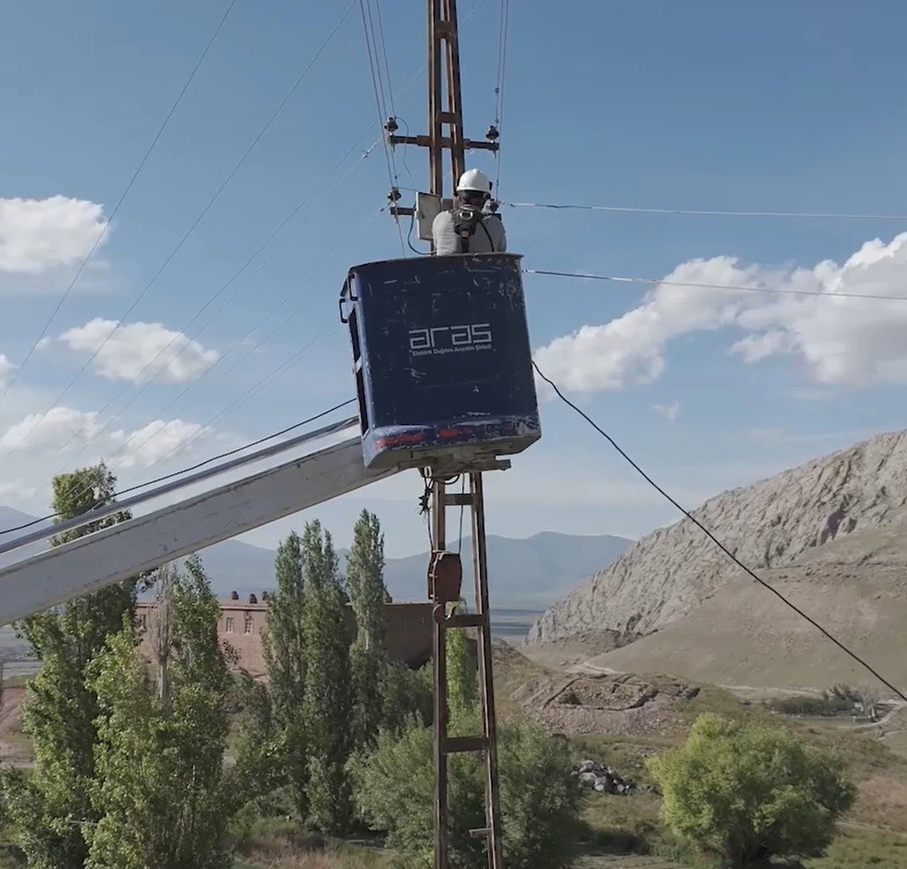 Aras Elektrik’ten Doğubayazıt’a güçlü enerji altyapısı yatırımı