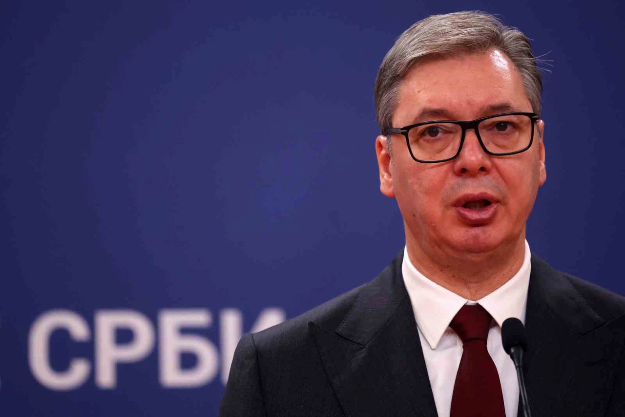 Saraybosna’daki "savaş turizmi" ile ilgili Sırbistan Cumhurbaşkanı Vucic hakkında suç duyurusu