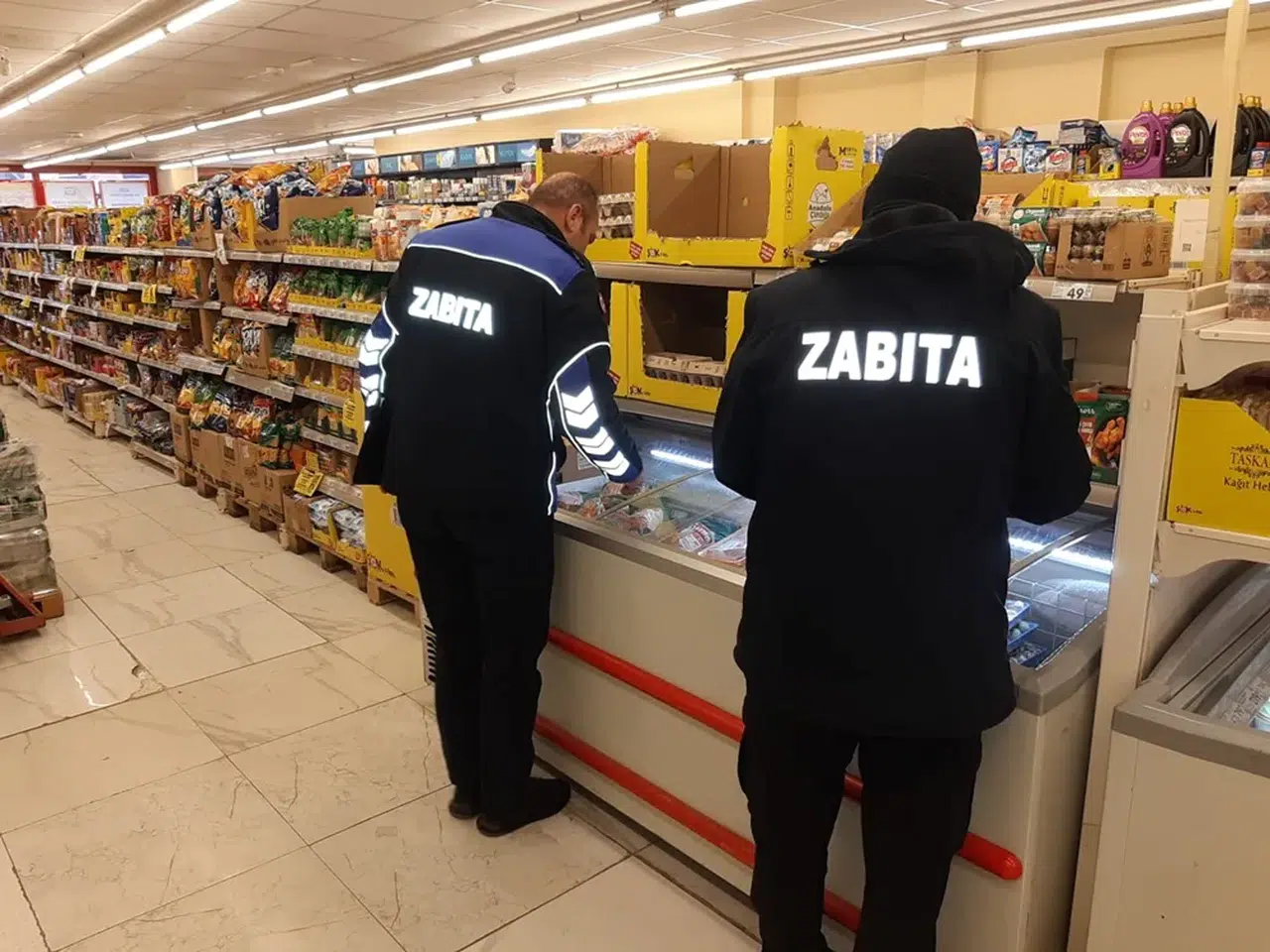 Sungurlu’da Raflar Mercek Altında