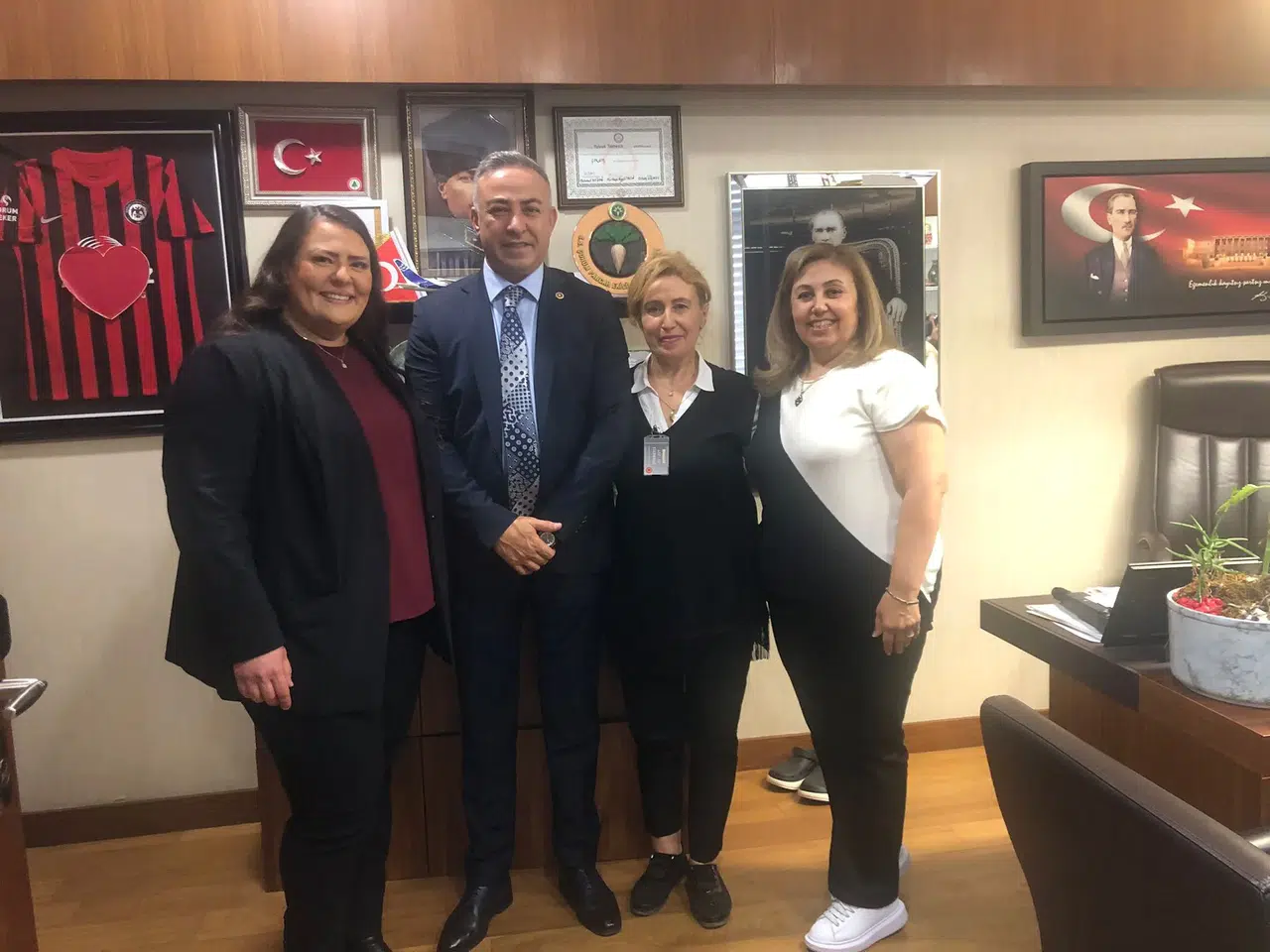 Tahtasız’ın Yurtdışından Misafirleri Vardı