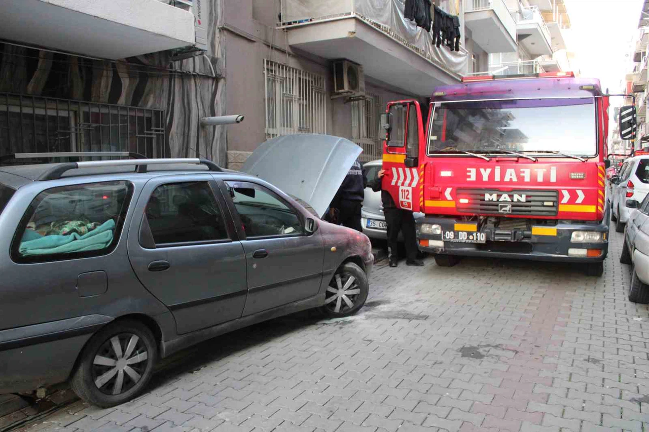Duyarlı esnaf otomobili yanmaktan kurtardı