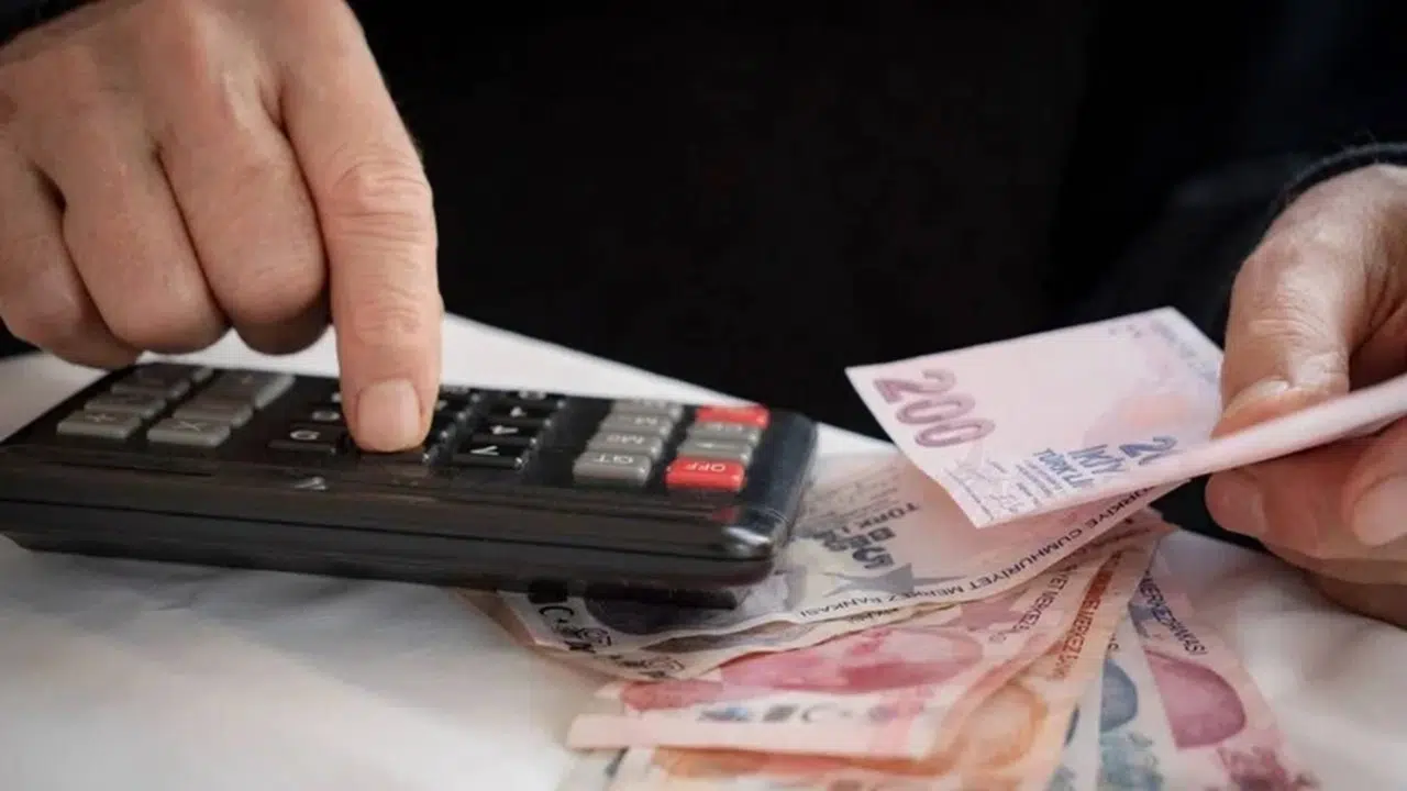 ‘Memura Verilen Seyyanen Zam, Emeklinin de Hakkıdır’