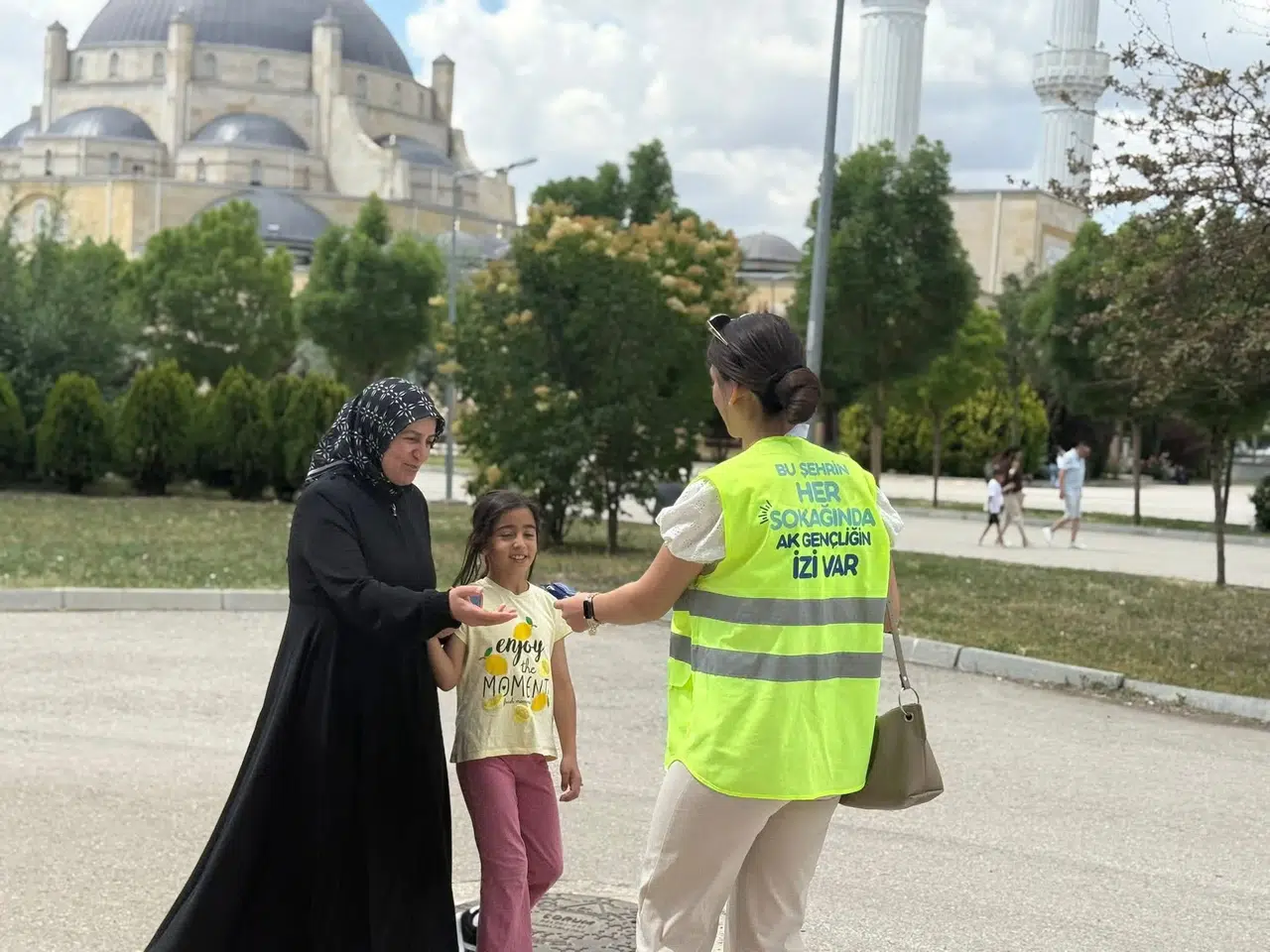 ‘AK Gençlik Her Anında Hep Yanında’