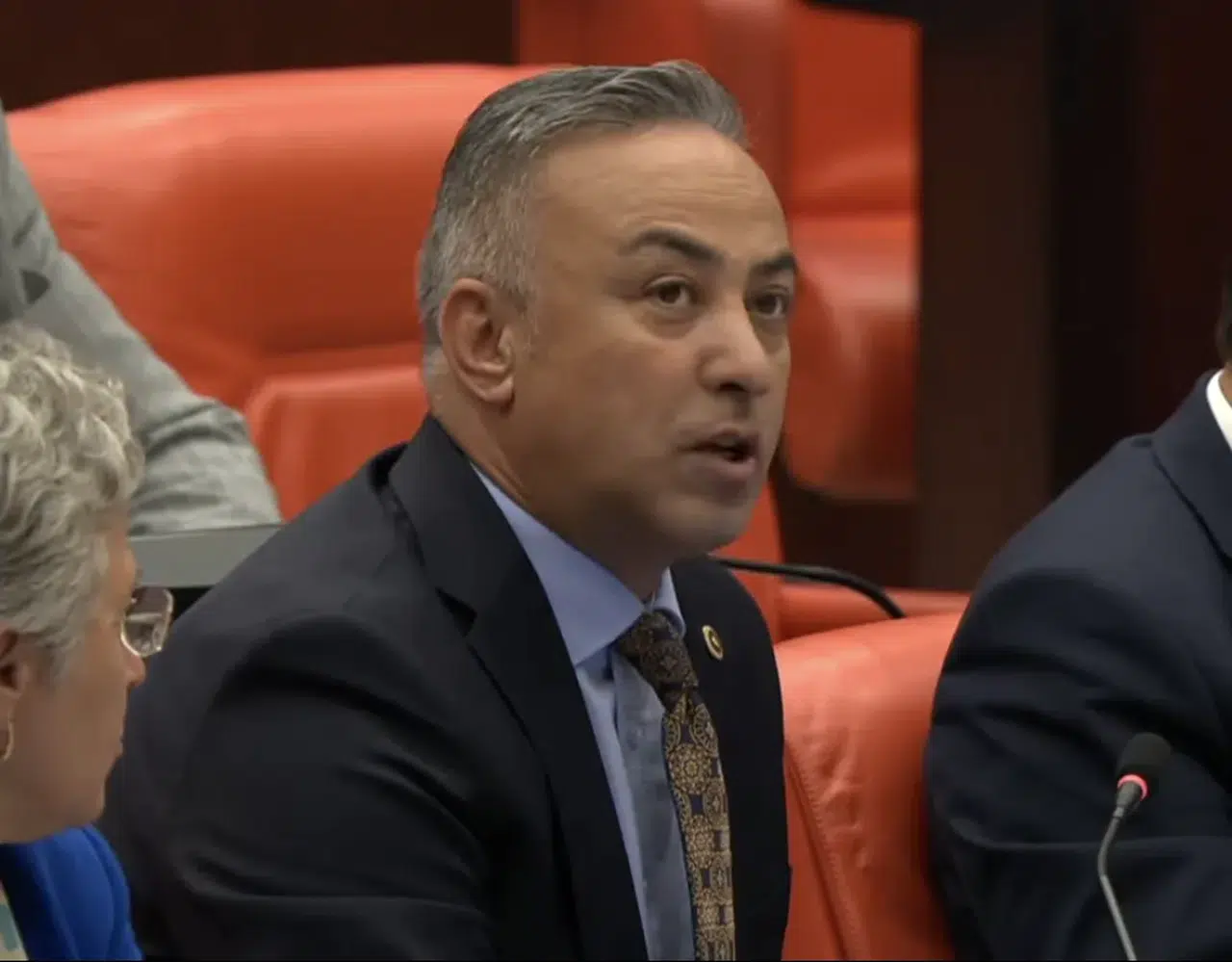 ‘Asgari Ücret ve Emekli Maaşlarına Zam Şarttır’