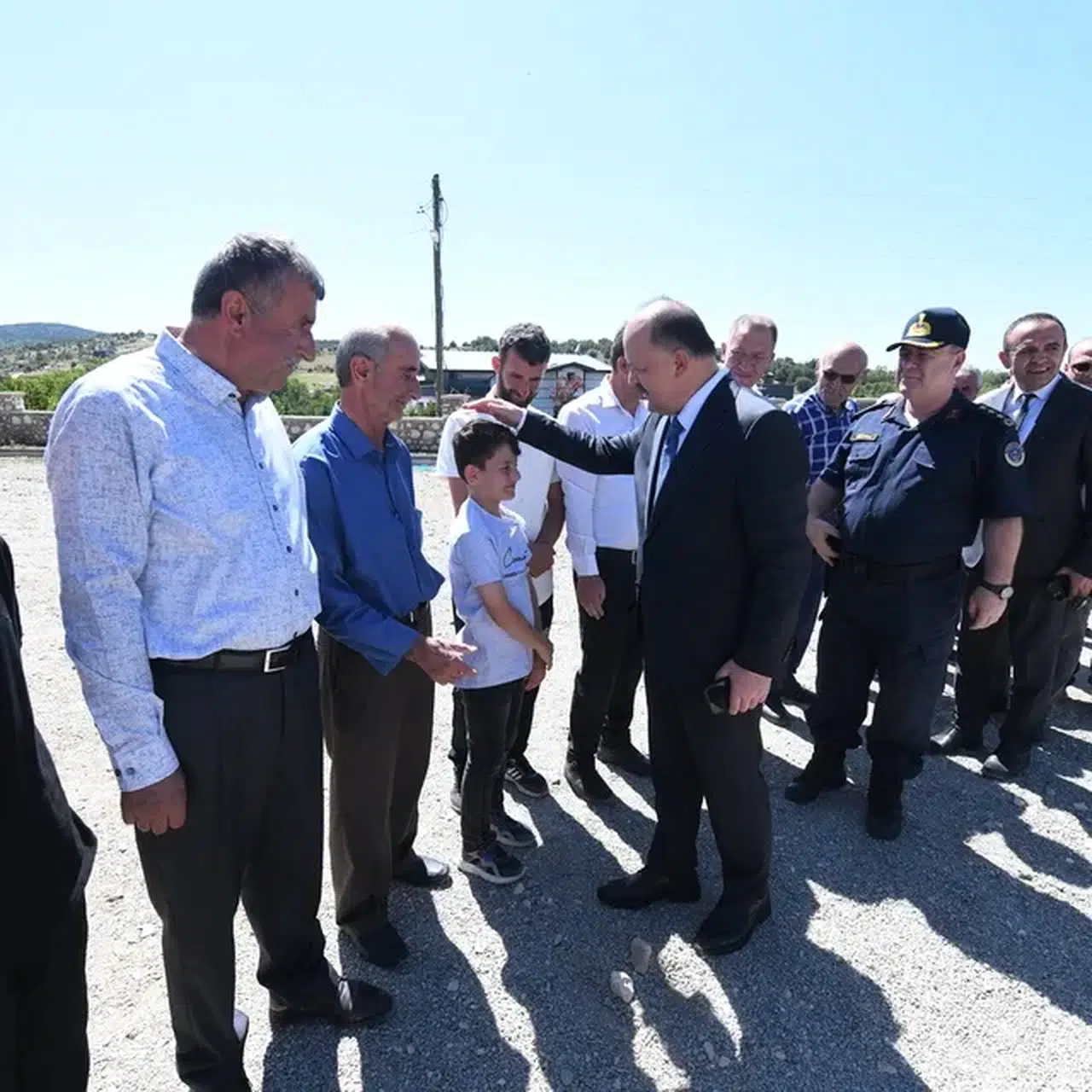 Kastamonu'da sağlıklı koşullarda olmadığı için el konulan 45 kilogram midye imha edildi