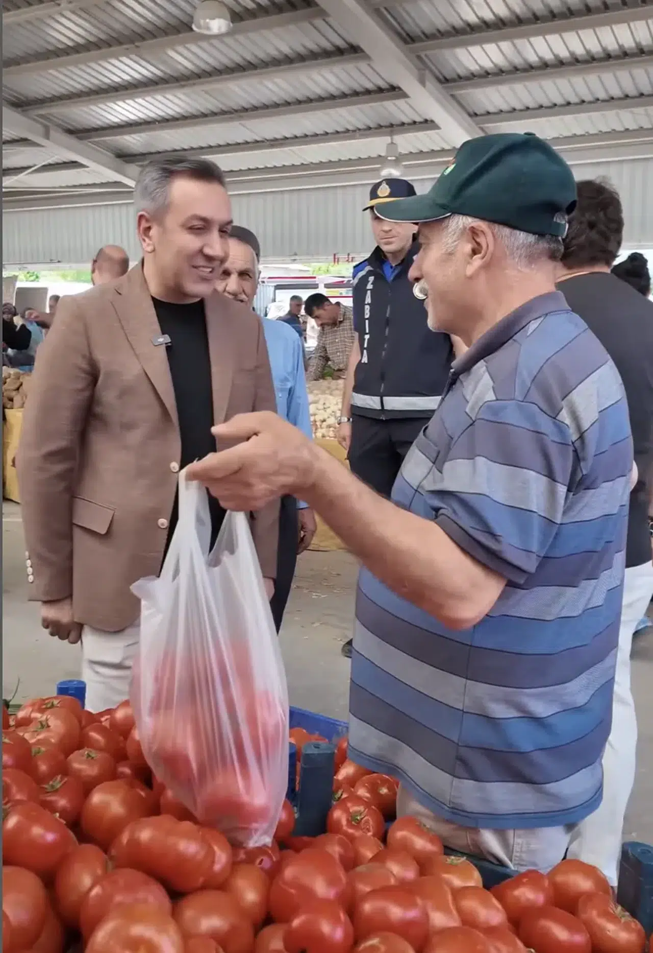 Dere, Pazar Yerinde Denetimlere Katıldı
