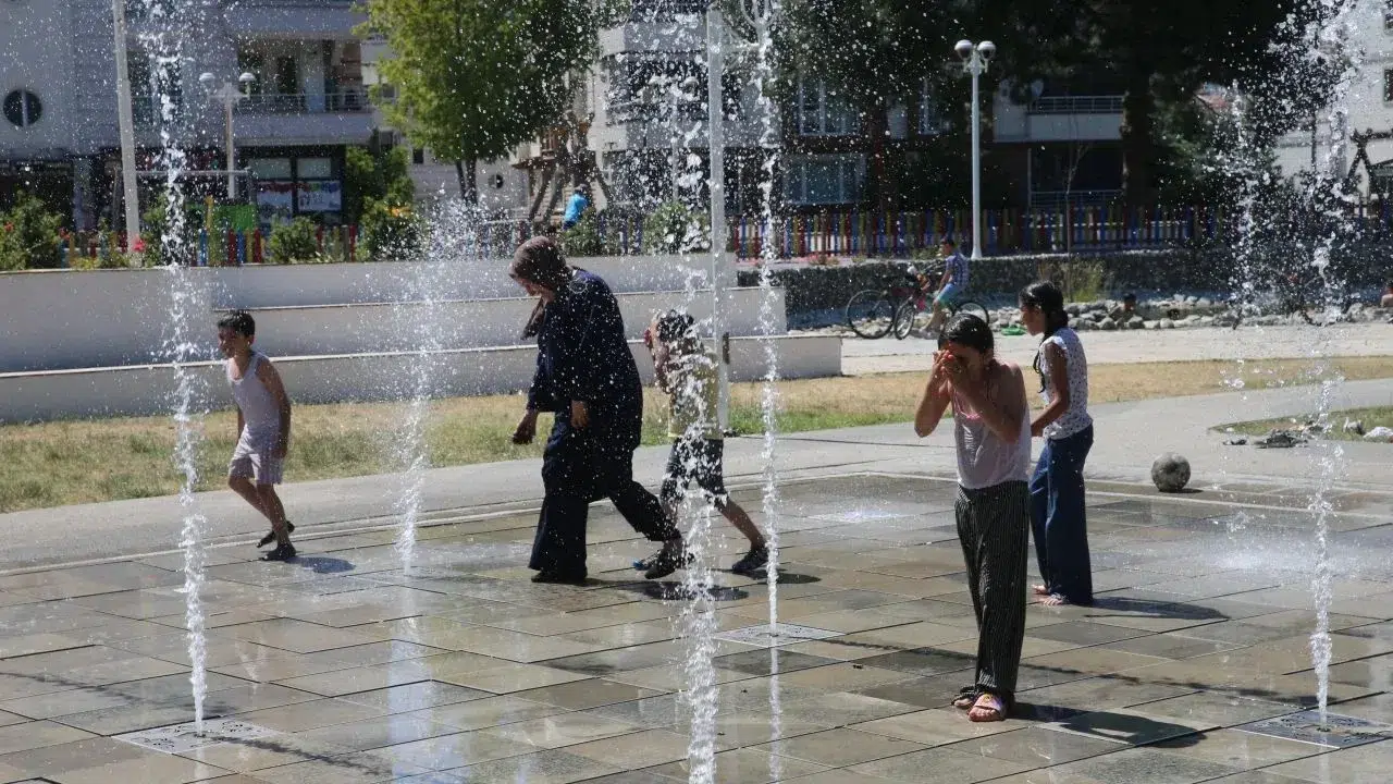 Tokat'ta sıcak hava etkili oldu