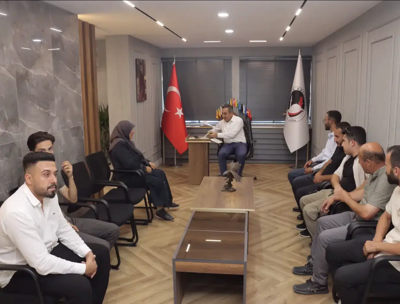 Dere, Ziyaretçilerine Teşekkür Etti
