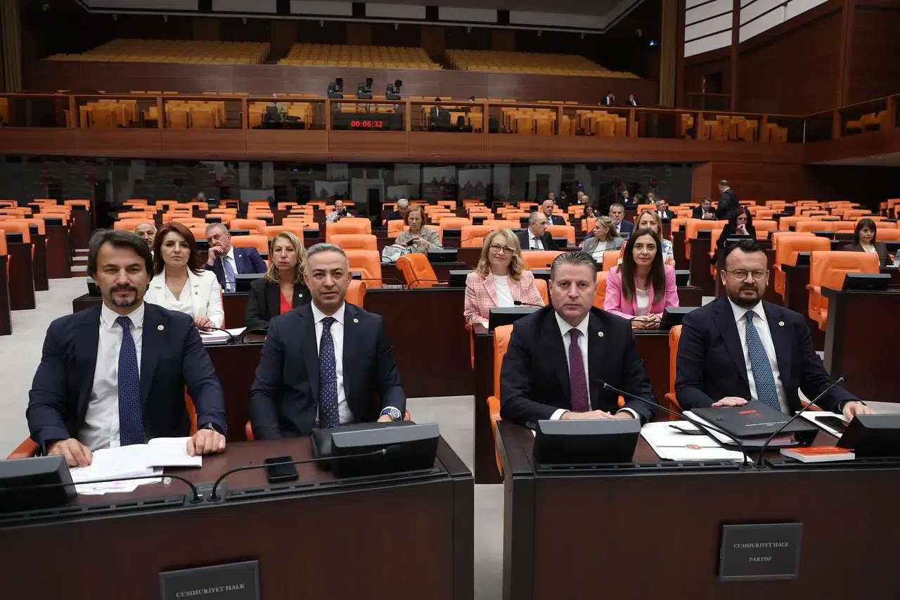 Tahtasız, LGS İddiaları İçin Soruşturma ve İstifa Çağrısı Yaptı