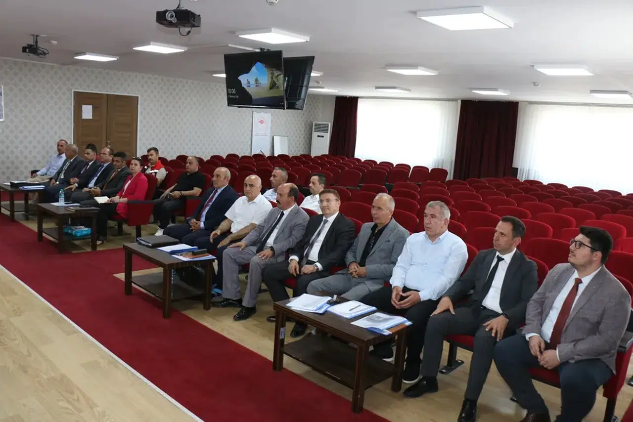 Yeni Müdürle İlk İstişare
