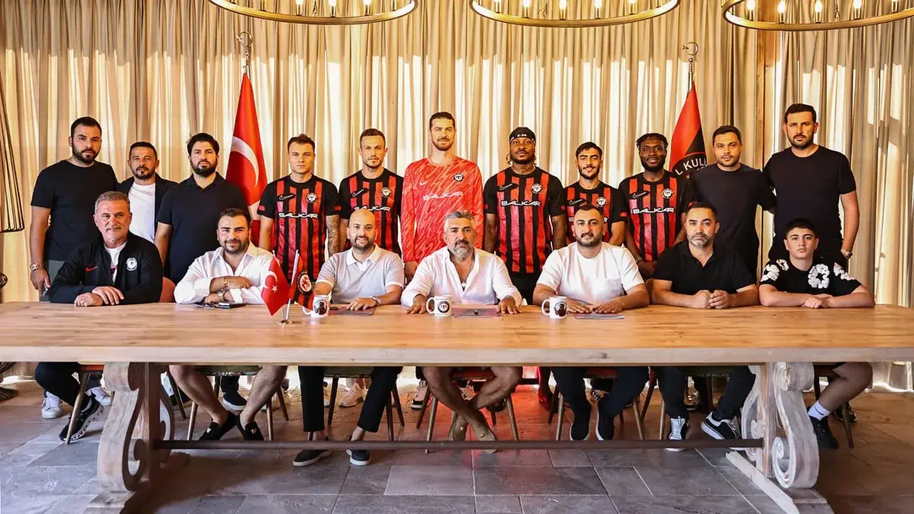 Çorum FK’de Beklenen İmzalar Atıldı!