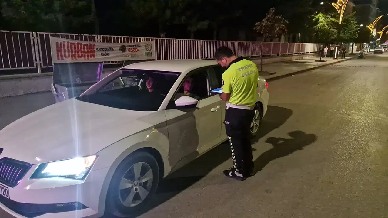 Kurala Uymayan Sürücülere Yağdı