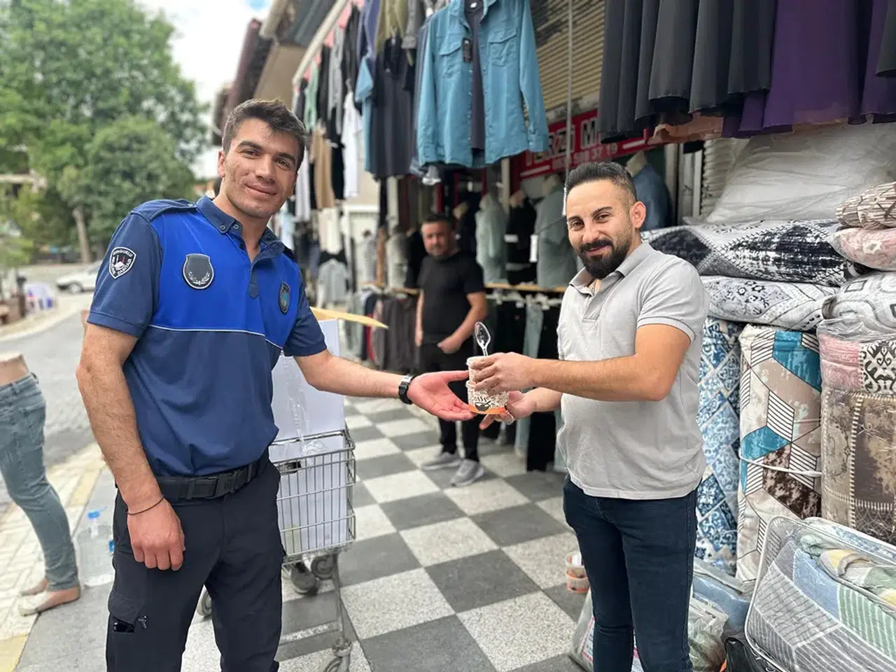 Sungurlu Belediyesinden Vatandaşlara Aşure İkramı