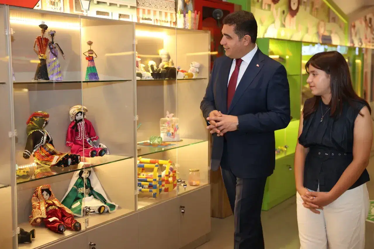 Düzce'de "çocuk vali"nin talebiyle kurulan "Sıfır Atık Oyuncak Müzesi" açıldı