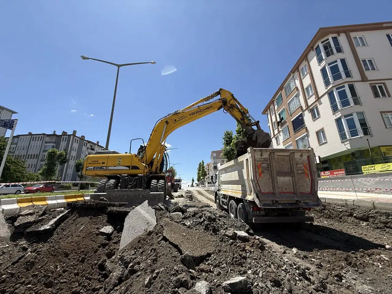 Bişkek Caddesi Yenileniyor