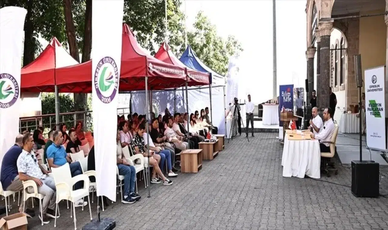 Giresun'da "Bilim Kafe" etkinliğinde kene ile bulaşan enfeksiyonlar anlatıldı