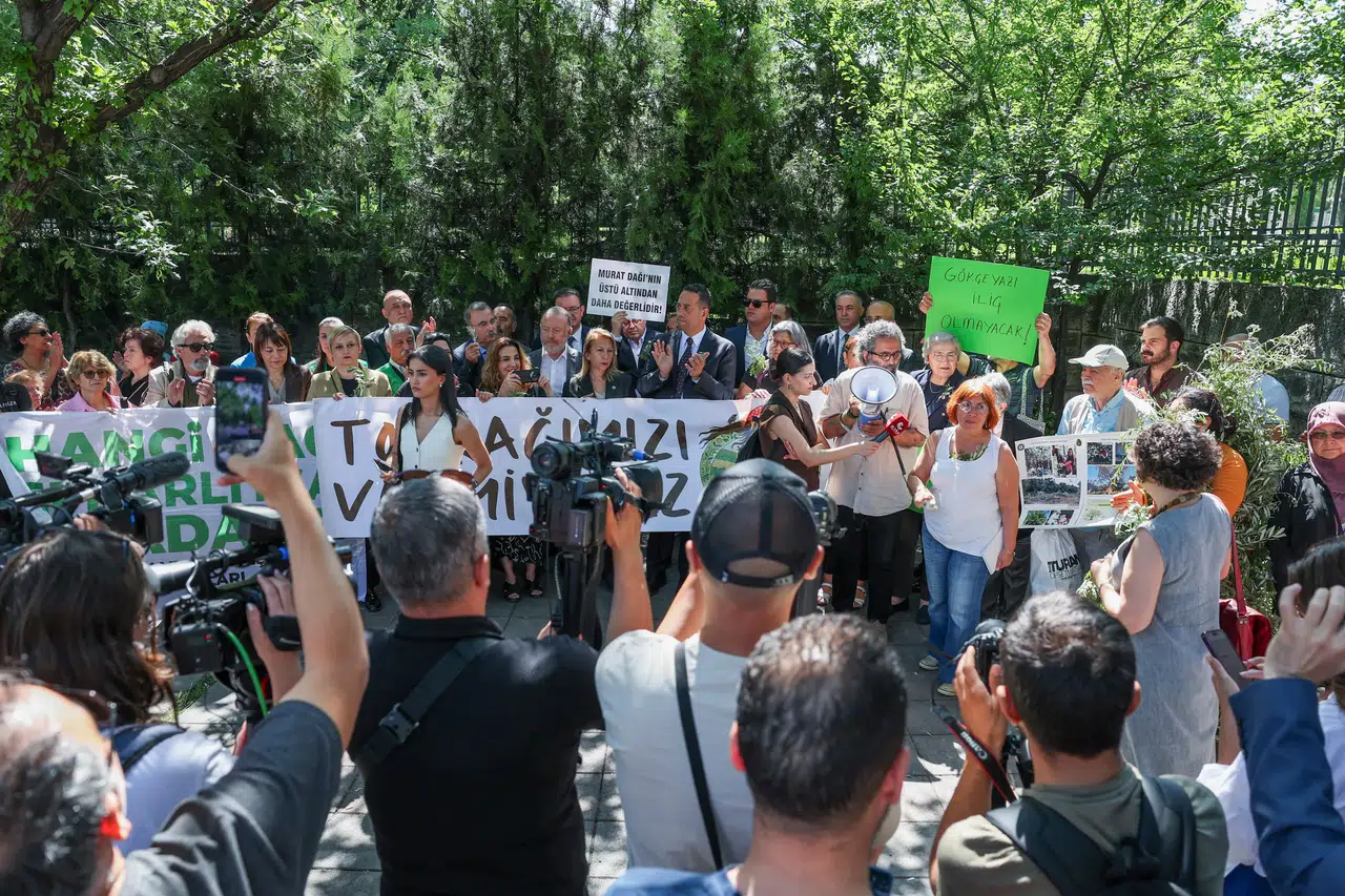 Tahtasız, 'Zeytinlik Yasası' Protestosuna Katıldı