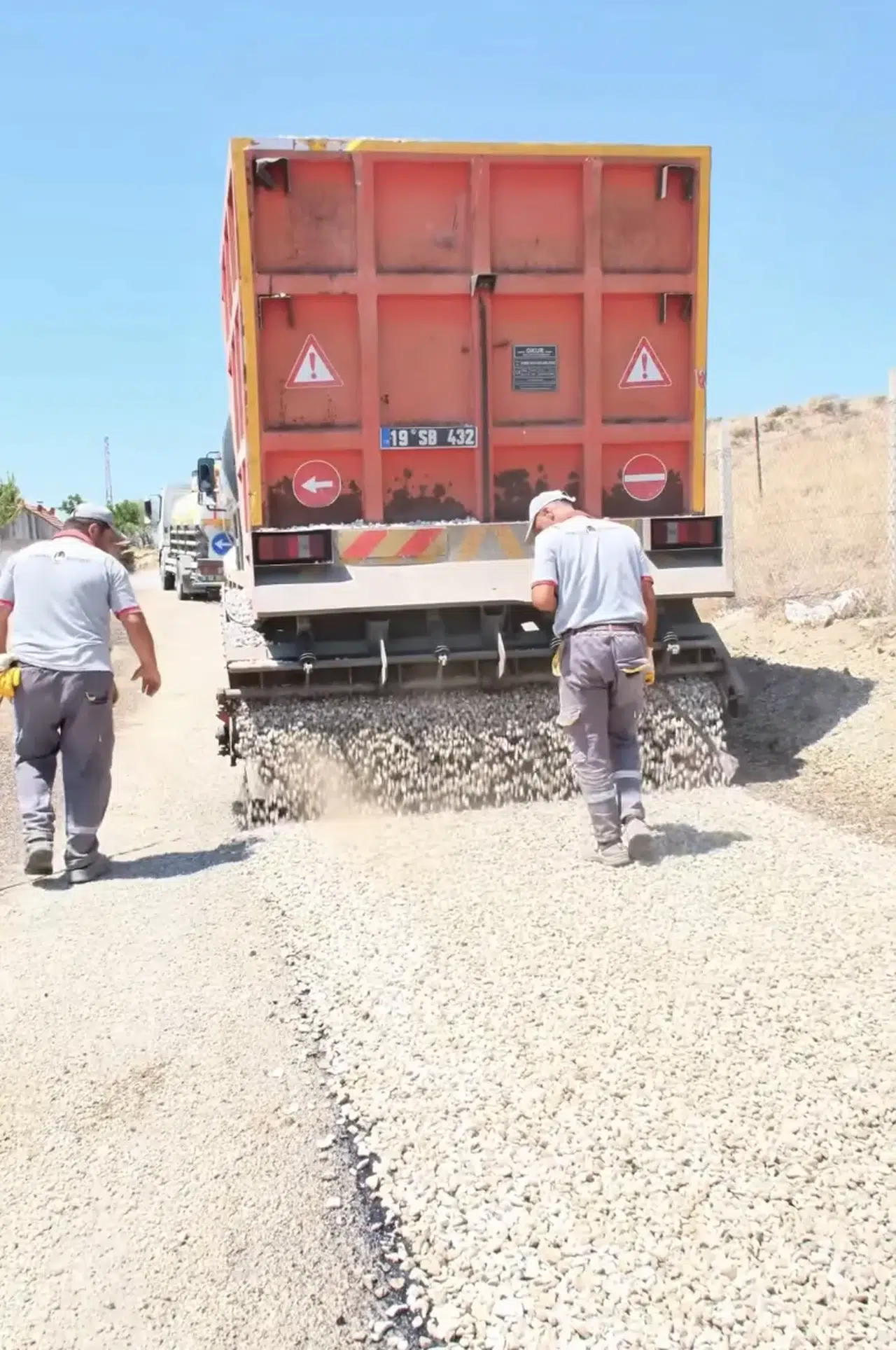 Sungurlu'da Asfalt Çalışmaları Cevheri Mahallesinde Devam Ediyor