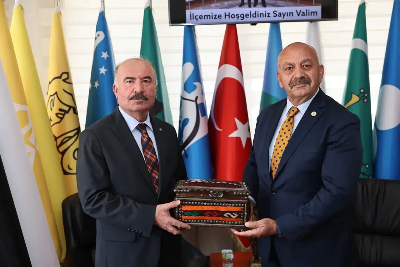 Validen Başkan İsbir’e Ziyaret