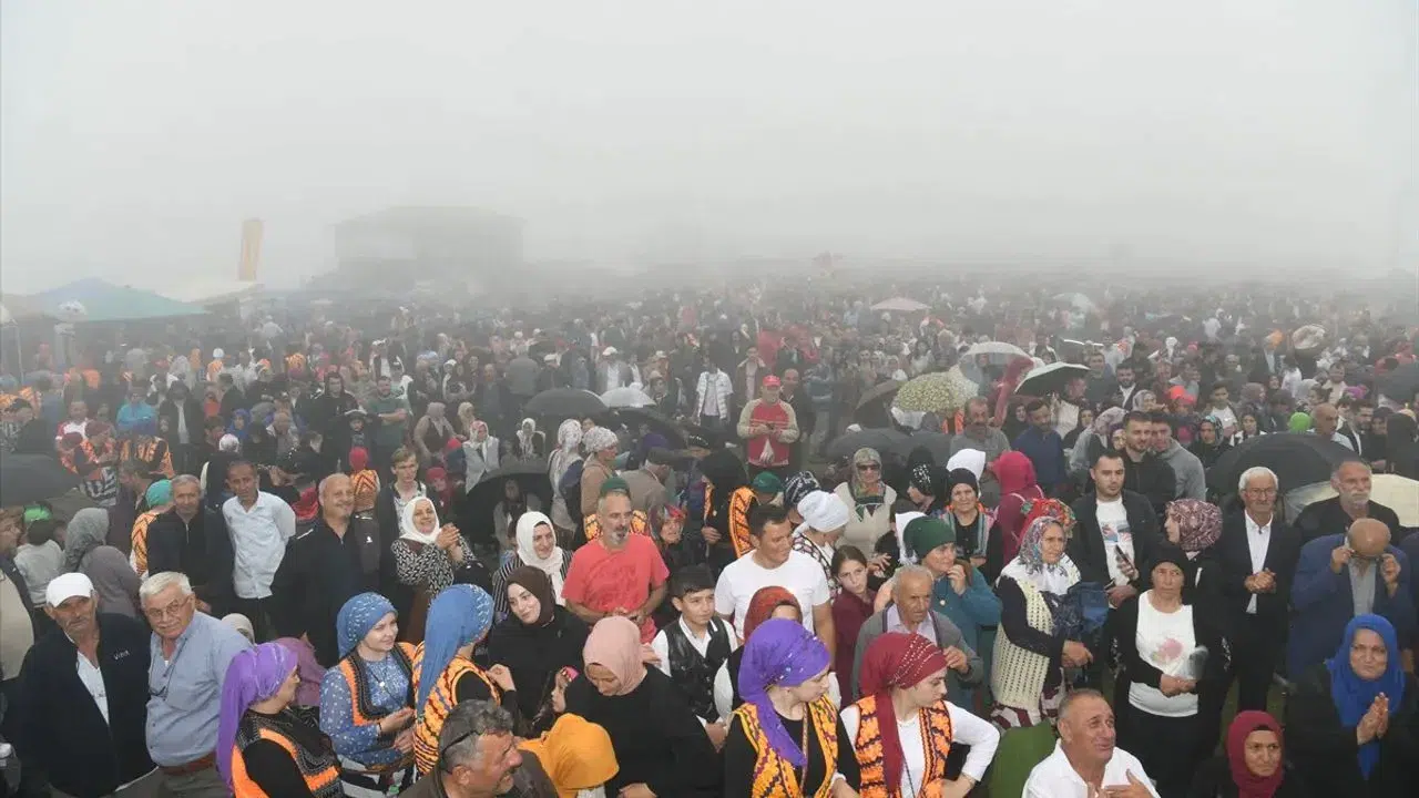 Trabzon'da "Çalköy Hırsafa Yayla Şenliği" yapıldı