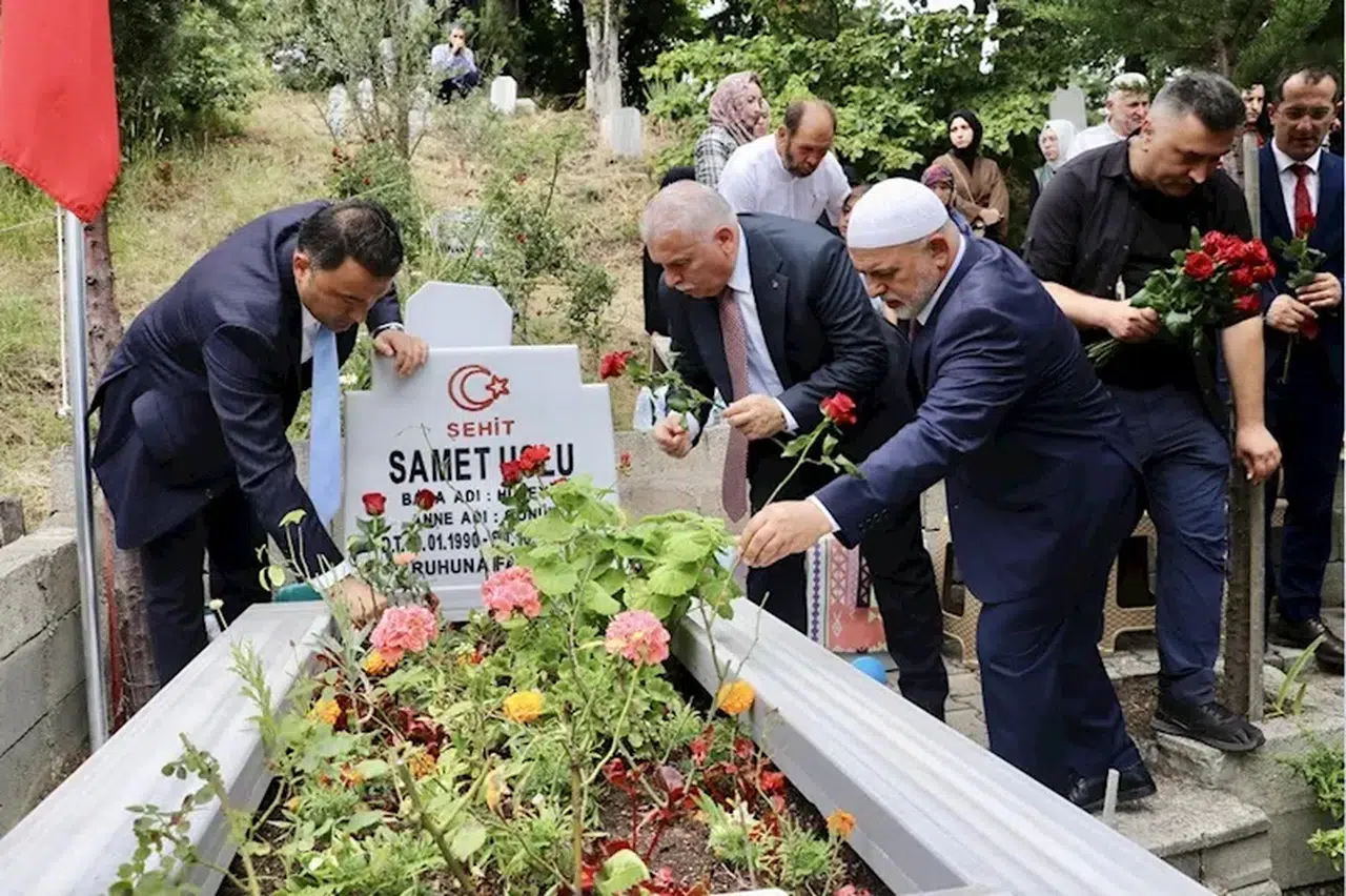Trabzon'da 15 Temmuz şehidi mezarı başında anıldı