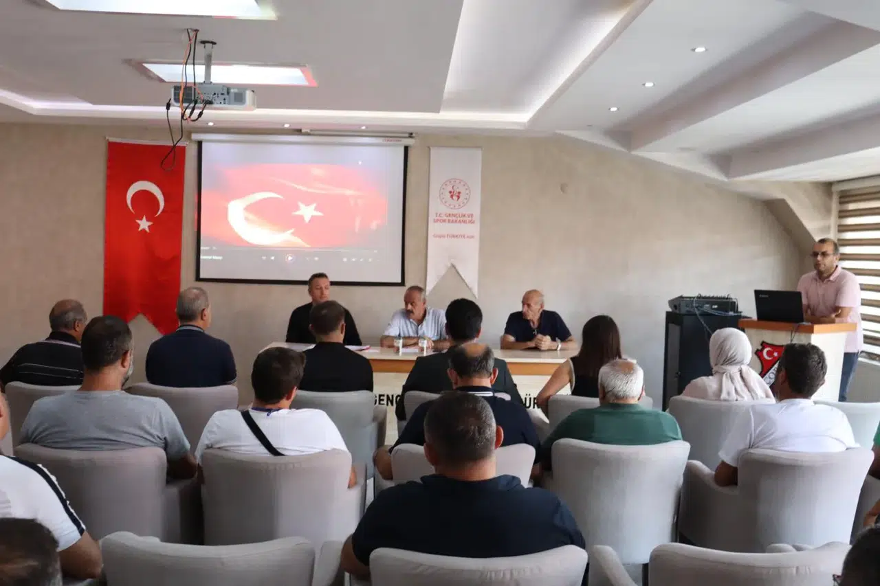 Gençlik ve Spor Kulübünde Başkan Velidedeoğlu Oldu