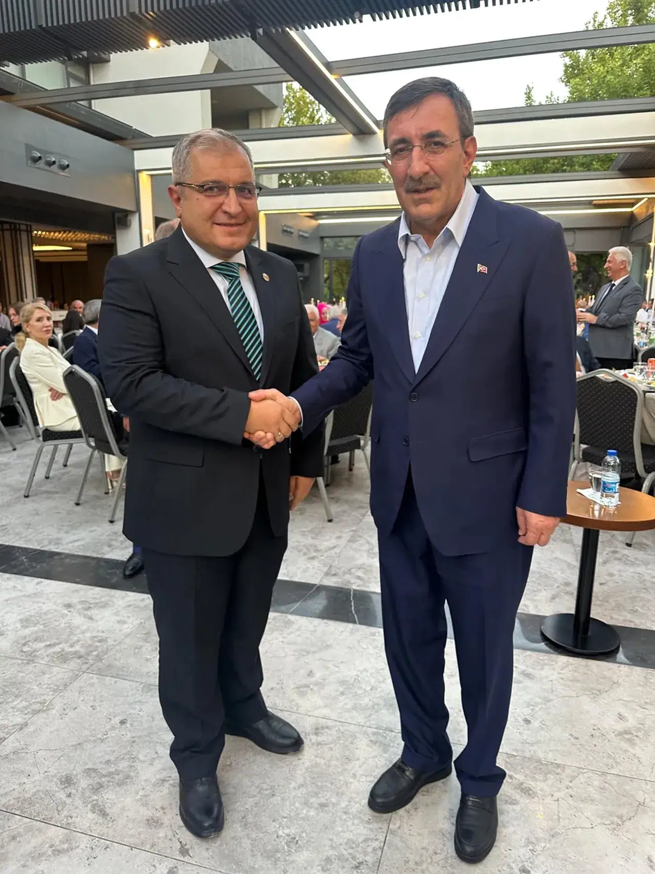 Bayat İçin Üst Düzey Temaslar