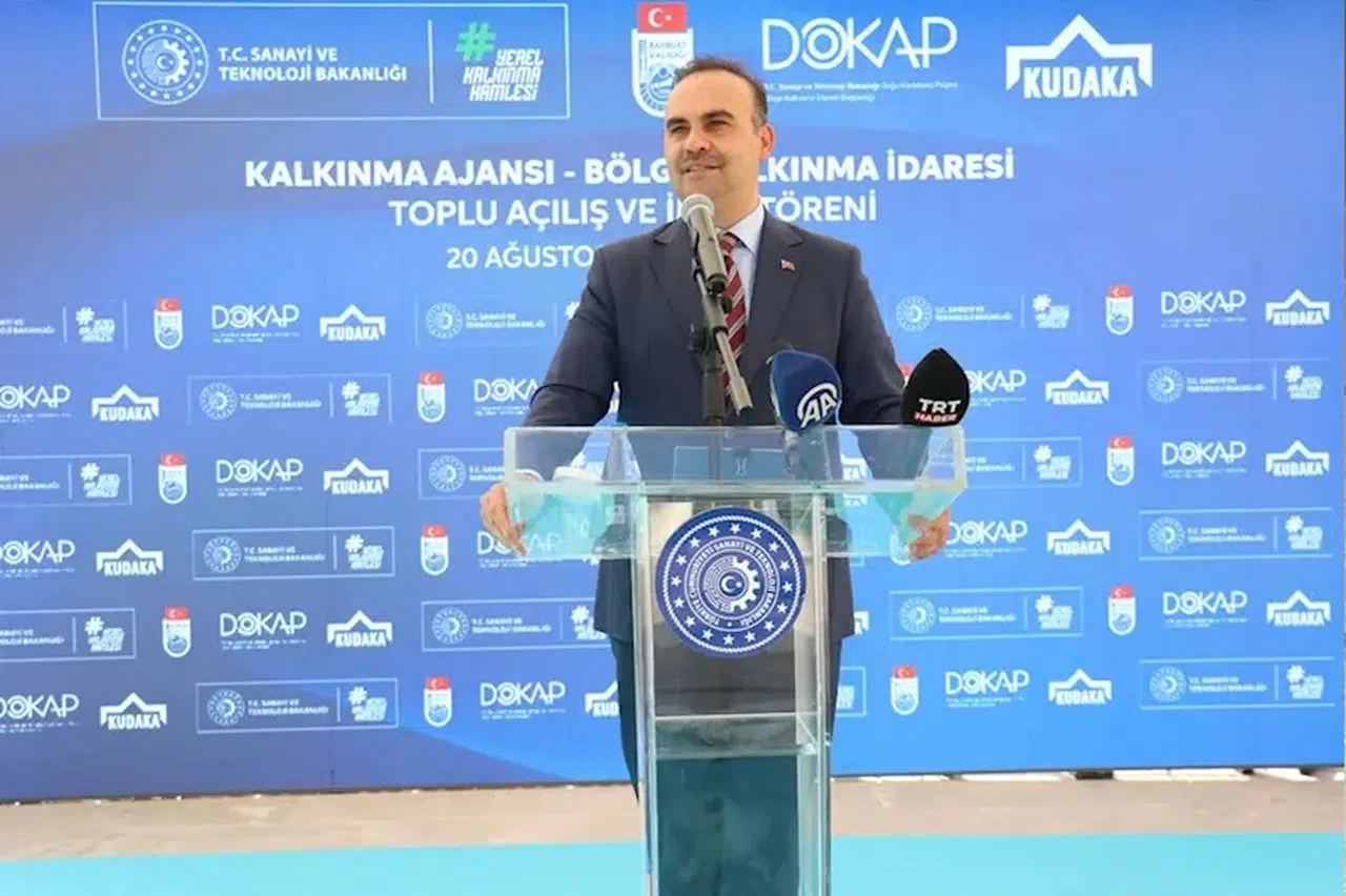 Sanayi ve Teknoloji Bakanı Kacır, Bayburt'ta açılış ve imza töreninde konuştu