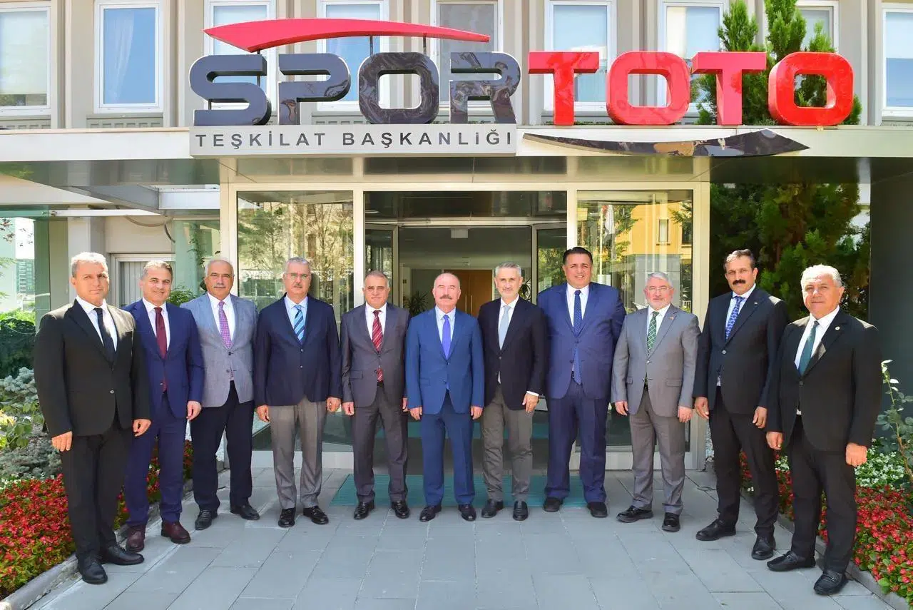 Boğazkale'ye Futbol Sahası ve Spor Salonu Yapılacak