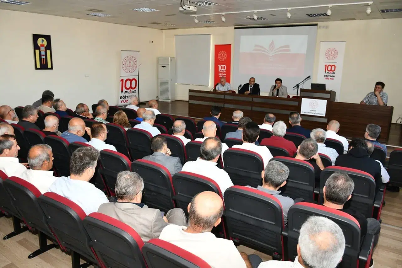 Okul Bahçeleri Yeni Yıla Hazırlanıyor